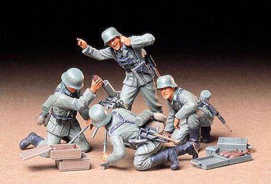 German Mortar Crew (4 figures). 