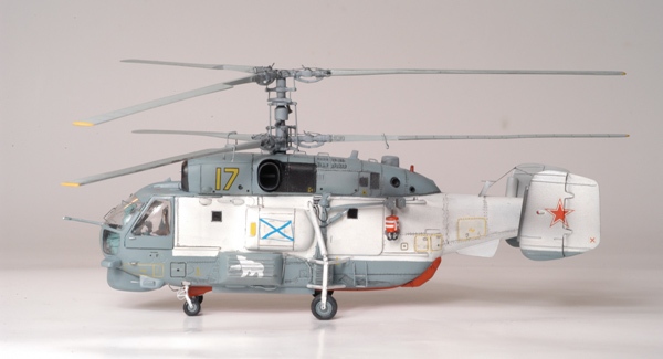 Модель - Российский противолодочный вертолёт Ка-27. 
