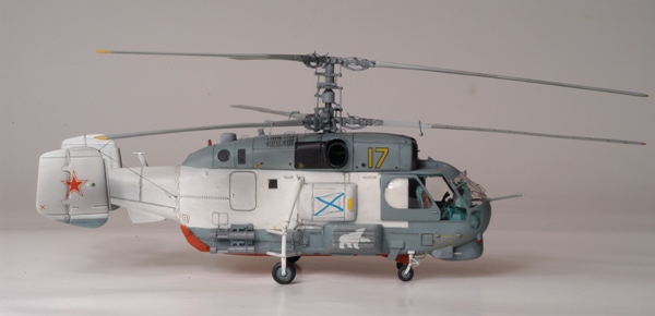 Модель - Российский противолодочный вертолёт Ка-27. 