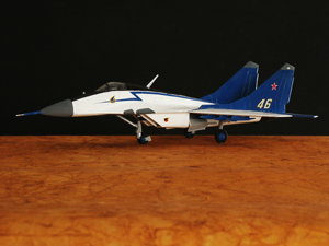 Модель - Советский истребитель МиГ-29. 