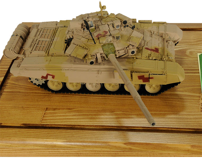 Модель-копия - Масштабная модель танка Т-90 C (1:35). 