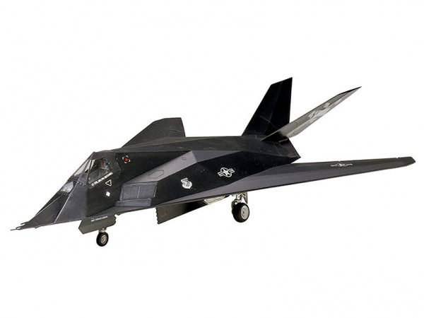 Модель - F-117A Stealth (1:72). 