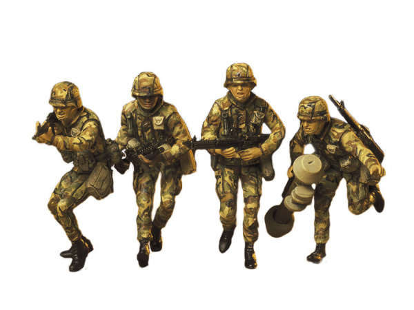 Американские современные пехотинцы с М16А1, М203, М47 и М60 . 