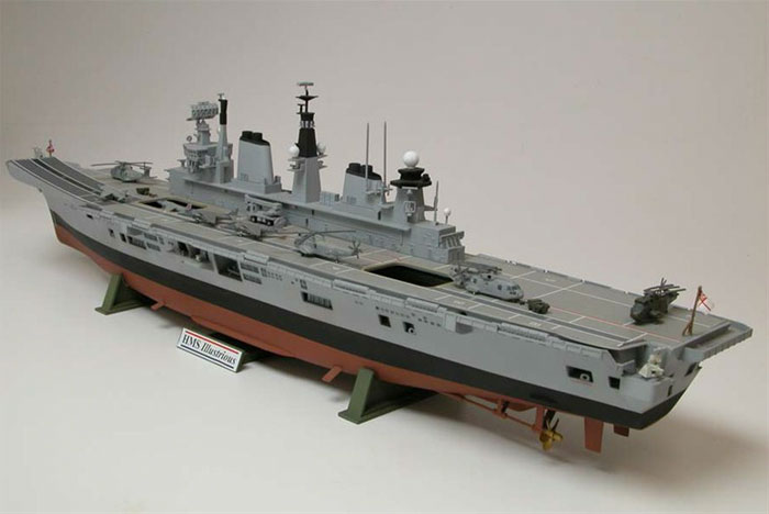 Модель - Британский авианосец Илластриус - HMS Illustrious 1/350. 