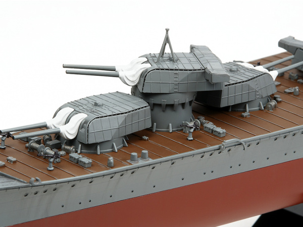 Модель - Японский тяжелый крейсер Tone (1:350). 