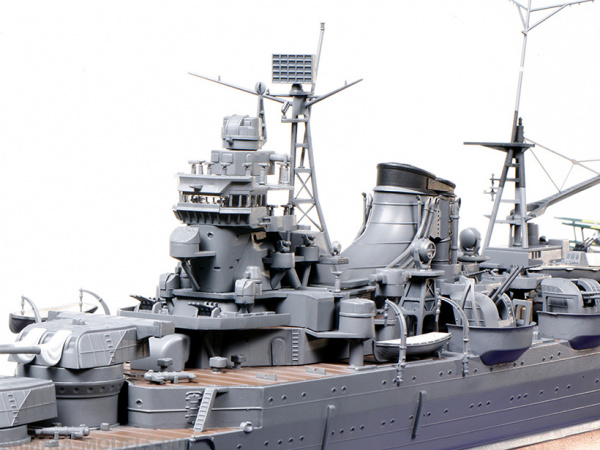 Модель - Японский крейсер-авианосец Mogami (1:350). 