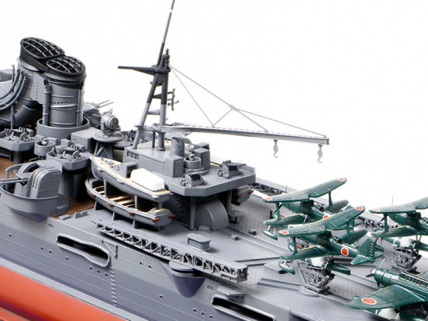 Модель - Японский крейсер-авианосец Mogami (1:350). 