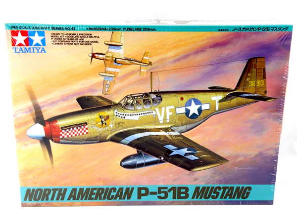  Модель Американский одноместный истребитель P-51B Mustang (1:48)